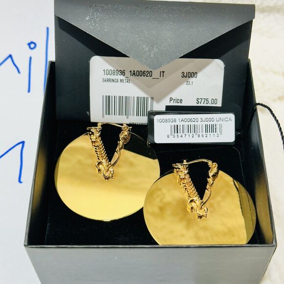 NIB Versace Barocco Virtus Hoop Earrings Gold Tone Engraved Jewelry $775 - Picture 6 of 10